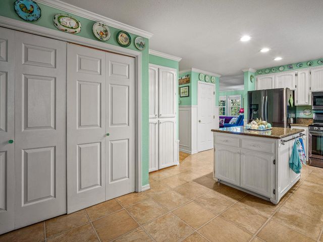 4711 Meadowview Acres Rd, Cool, CA 95614