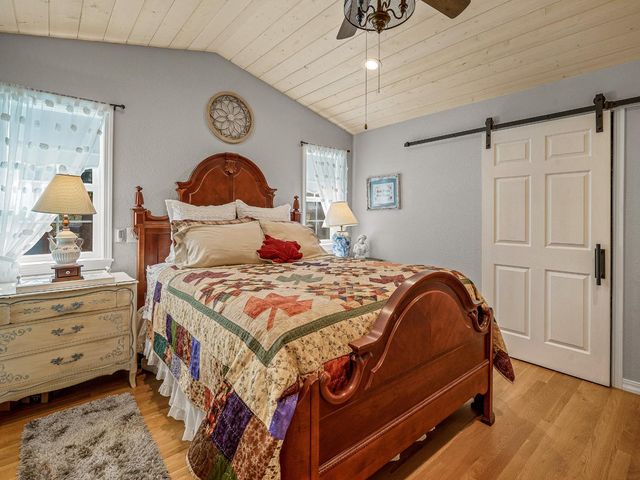 4711 Meadowview Acres Rd, Cool, CA 95614