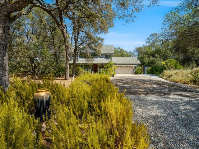 4711 Meadowview Acres Rd, Cool, CA 95614