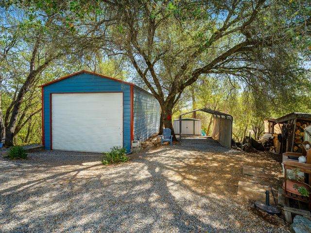 4711 Meadowview Acres Rd, Cool, CA 95614