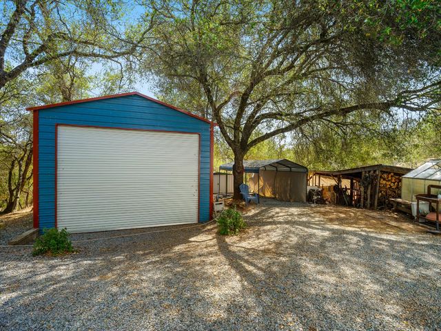 4711 Meadowview Acres Rd, Cool, CA 95614