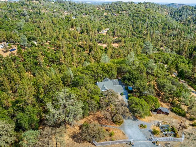4711 Meadowview Acres Rd, Cool, CA 95614