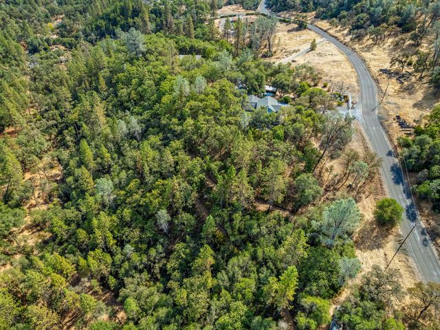 4711 Meadowview Acres Rd, Cool, CA 95614