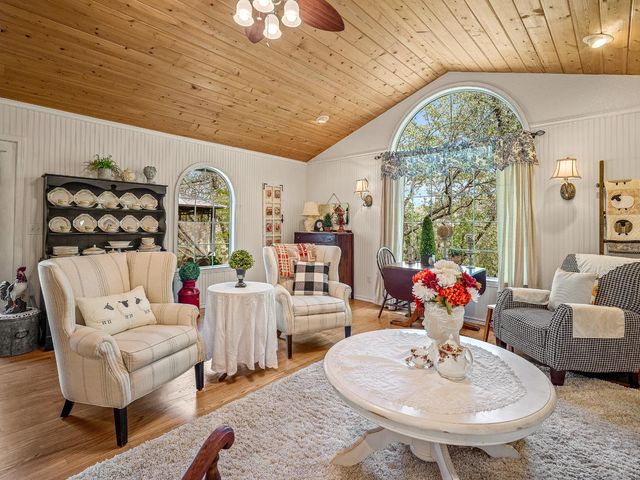 4711 Meadowview Acres Rd, Cool, CA 95614