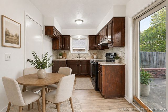 12121 E 35th Street, Tulsa, OK 74146