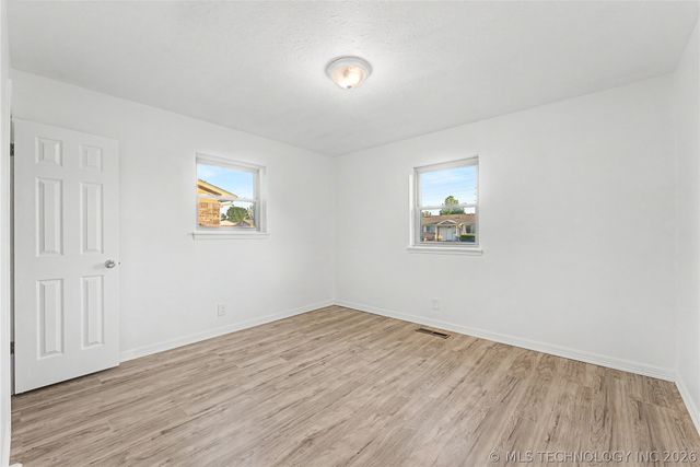 12121 E 35th Street, Tulsa, OK 74146