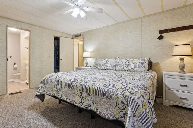 104 OLEANDER COVE, Leesburg, FL 34748