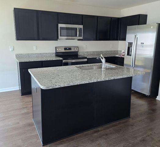 517 Mills Hill Way, Greenville, SC 29605