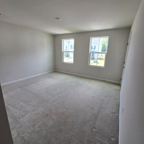 517 Mills Hill Way, Greenville, SC 29605