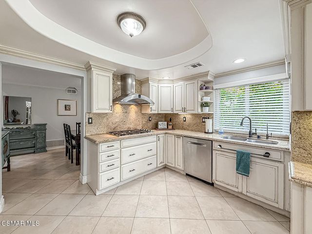 3042 N Geronimo Avenue, Simi Valley, CA 93063