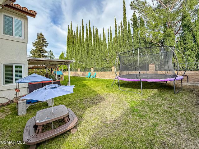 3042 N Geronimo Avenue, Simi Valley, CA 93063