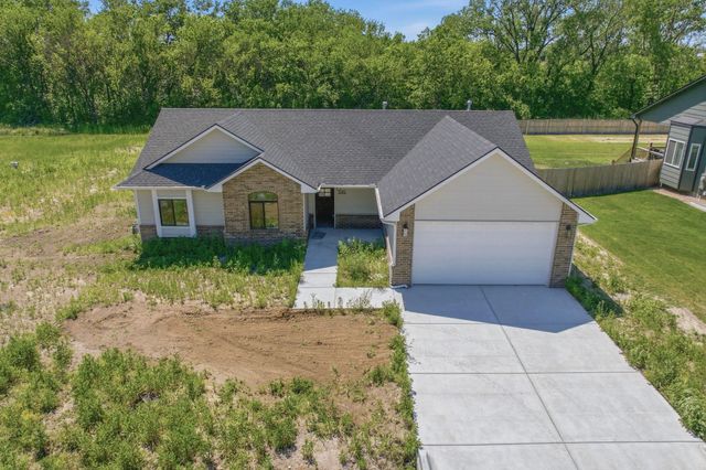 595 S Arbor Valley Way, Valley Center, KS 67147