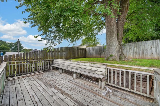 4204 Thompson Avenue, Des Moines, IA 50317