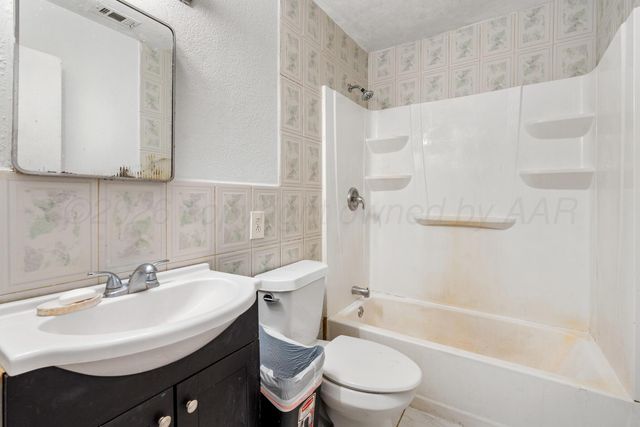 1338 COLUMBINE Street, Amarillo, TX 79107