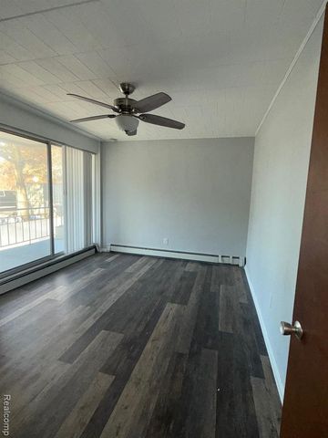 8300 E Jefferson Avenue 107, Detroit, MI 48214