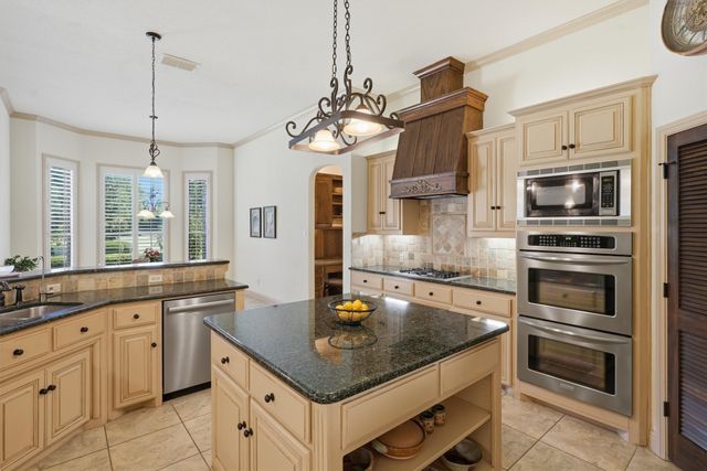 3832 Eagles Nest Trail, Burleson, TX 76028