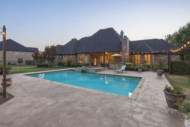 3832 Eagles Nest Trail, Burleson, TX 76028