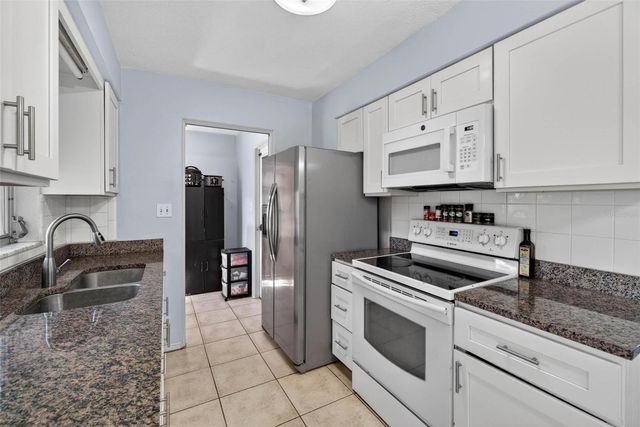 11360 87TH AVENUE, Seminole, FL 33772