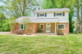 293 Hickory Place Drive, Deerfield Township, MI 48421