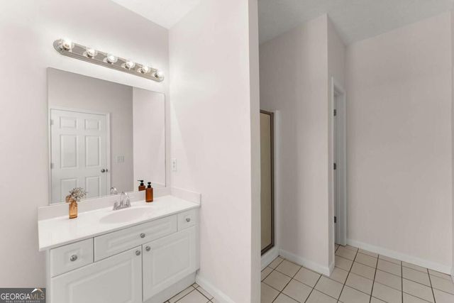 4817 Zephyr Cove Place, Flowery Branch, GA 30542