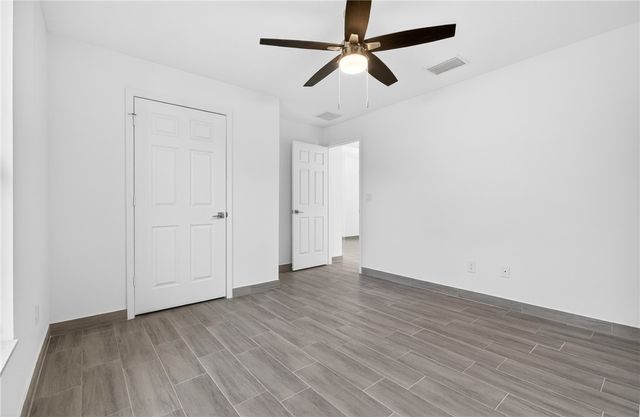 8613 103 Avenue, Vero Beach, FL 32967