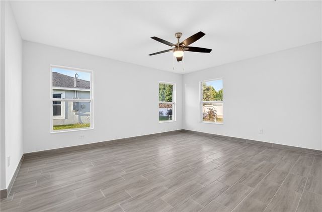 8613 103 Avenue, Vero Beach, FL 32967