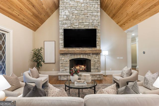 112 Serenity Lake Drive, Alpharetta, GA 30004