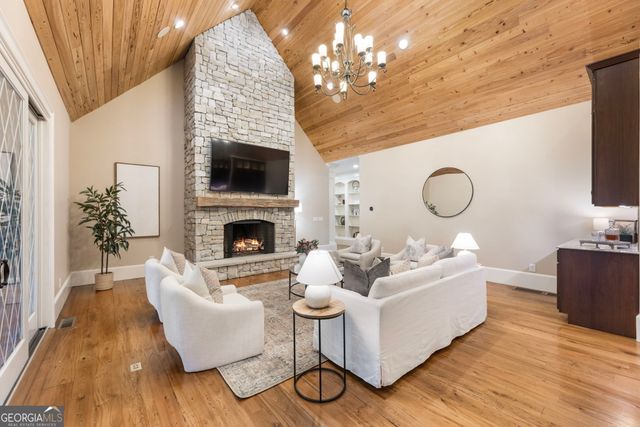 112 Serenity Lake Drive, Alpharetta, GA 30004