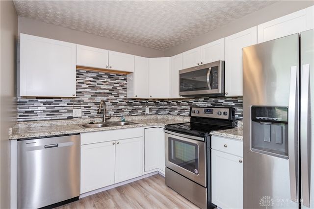 3801 Valleywood Drive, Kettering, OH 45429