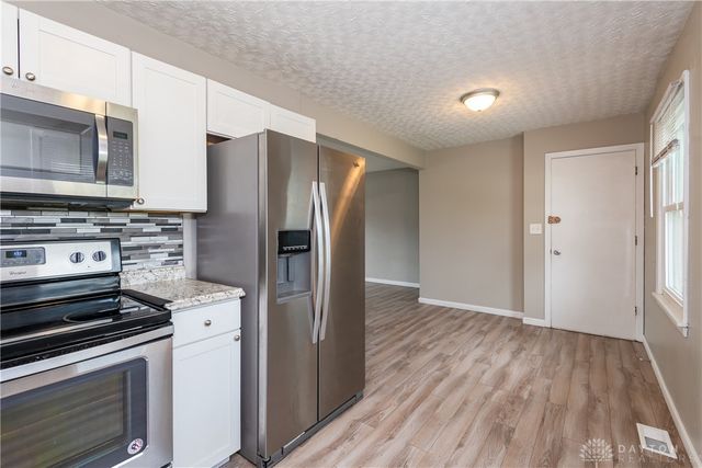 3801 Valleywood Drive, Kettering, OH 45429