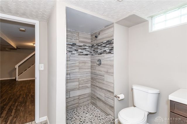 3801 Valleywood Drive, Kettering, OH 45429