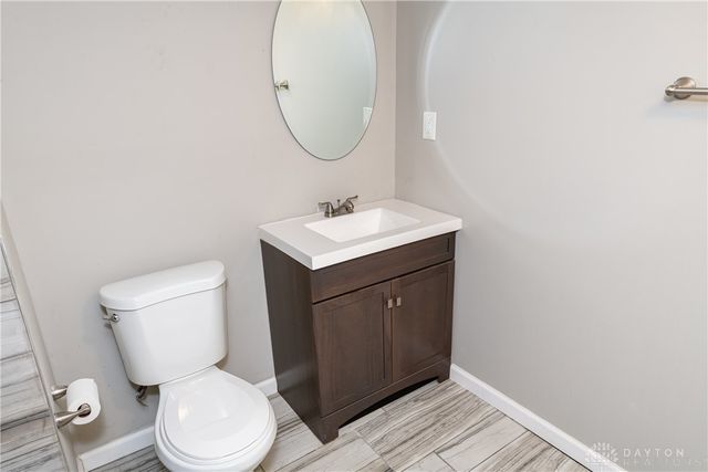 3801 Valleywood Drive, Kettering, OH 45429