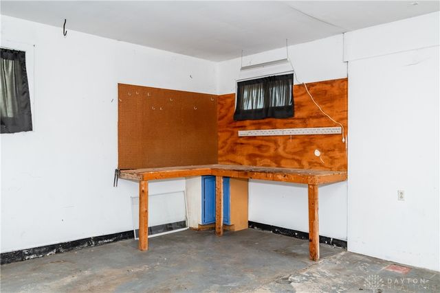 3801 Valleywood Drive, Kettering, OH 45429