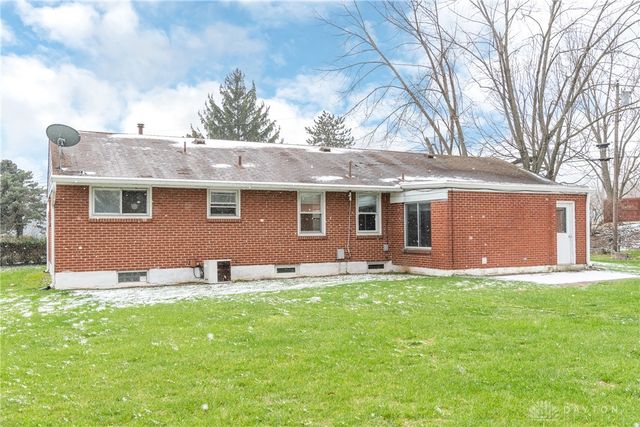 3801 Valleywood Drive, Kettering, OH 45429