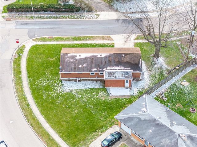 3801 Valleywood Drive, Kettering, OH 45429