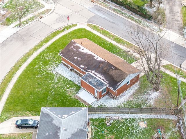 3801 Valleywood Drive, Kettering, OH 45429