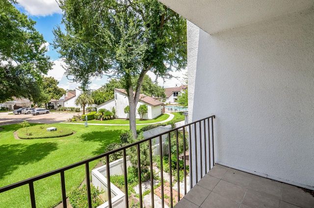 7655 S Braeswood Boulevard 27, Houston, TX 77071