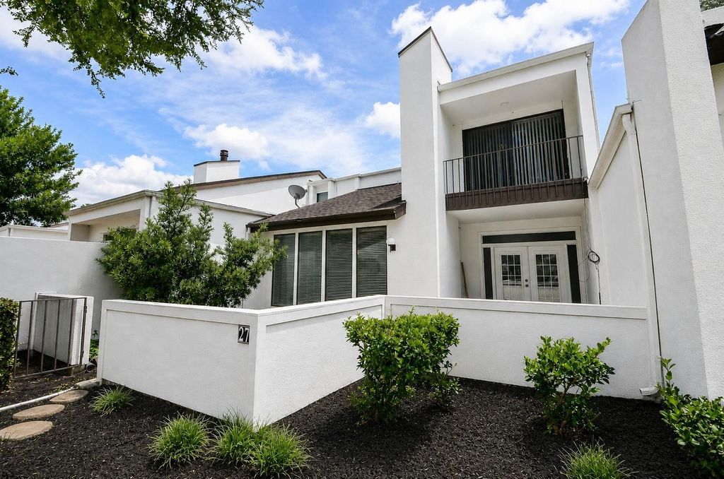 7655 S Braeswood Boulevard 27, Houston, TX 77071