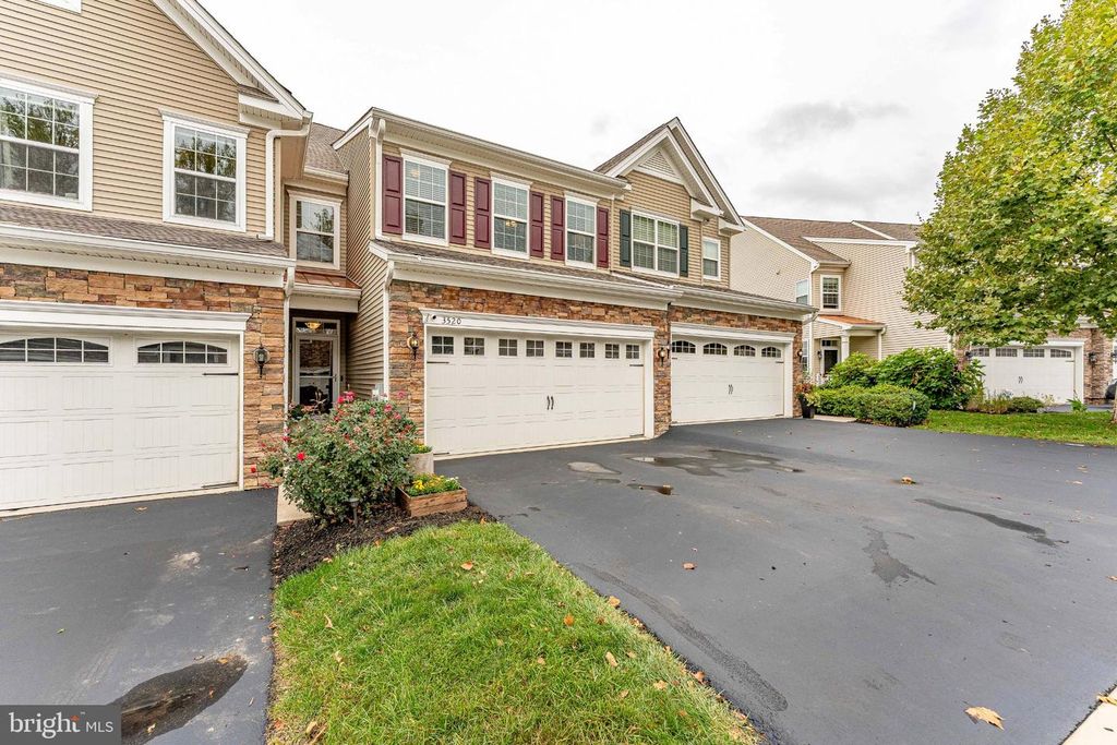 3520 MUIRWOOD DR, NEWTOWN SQUARE, PA 19073 — exterior