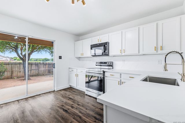 3504 PAINTED RIV, Selma, TX 78154