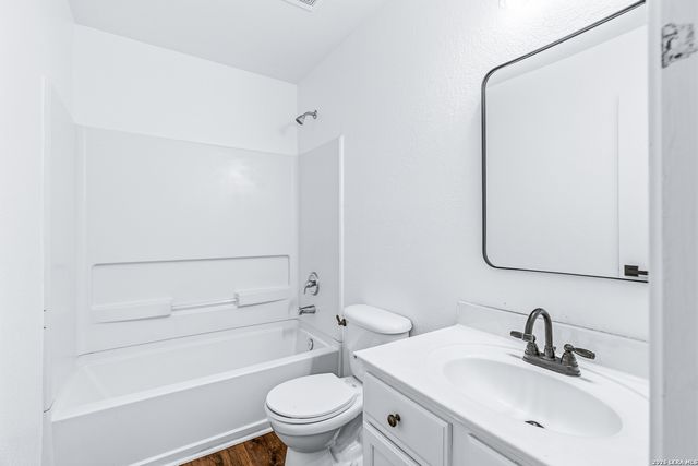 3504 PAINTED RIV, Selma, TX 78154