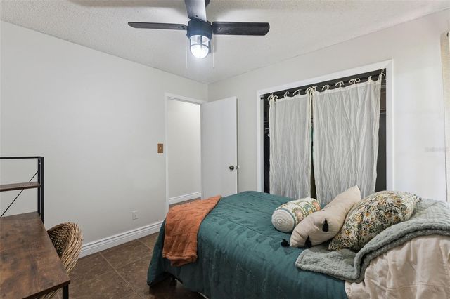 15901 SAUSALITO CIR, Clermont, FL 34711