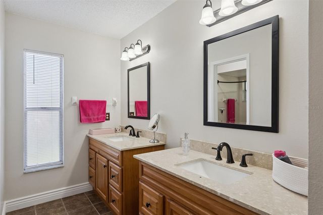 15901 SAUSALITO CIR, Clermont, FL 34711