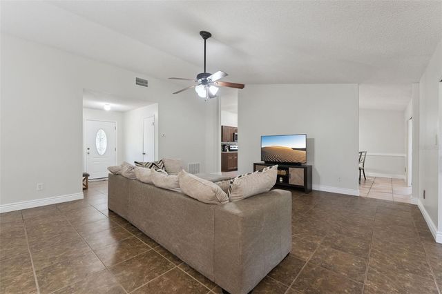 15901 SAUSALITO CIR, Clermont, FL 34711
