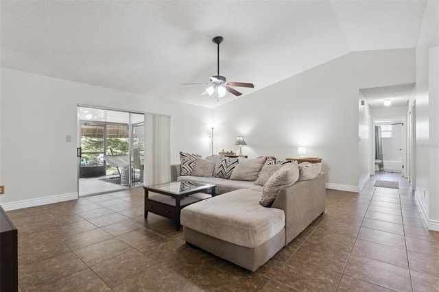 15901 SAUSALITO CIR, Clermont, FL 34711