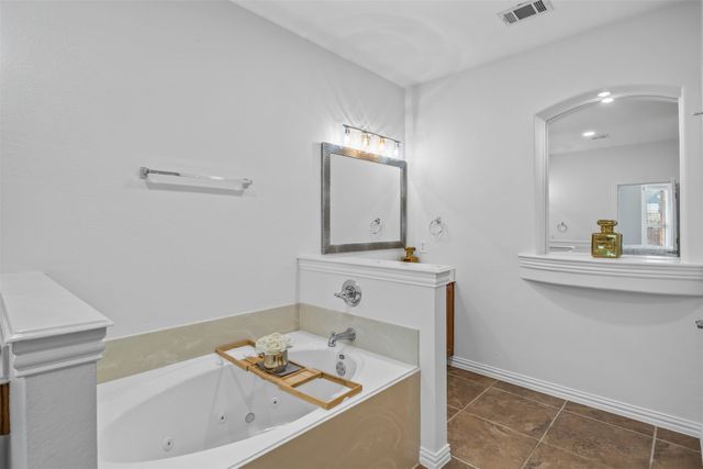 1124 Ginger Trail, Desoto, TX 75115