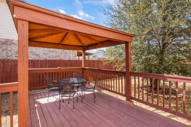 1124 Ginger Trail, Desoto, TX 75115