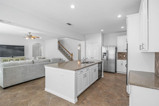 1124 Ginger Trail, Desoto, TX 75115