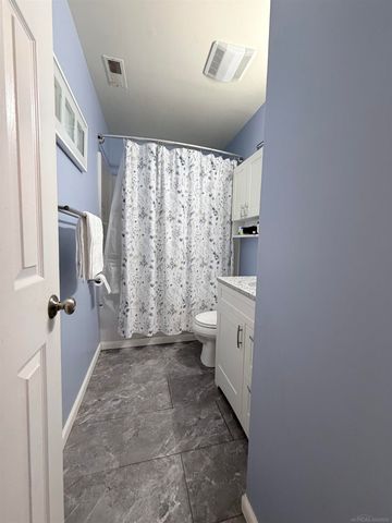 25264 Wiseman Street, Roseville, MI 48066