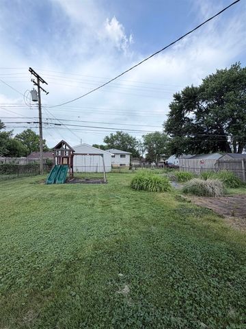 25264 Wiseman Street, Roseville, MI 48066